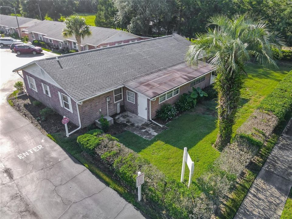 For Sale: $167,000 (2 beds, 1 baths, 1066 Square Feet)