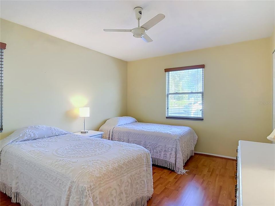 For Sale: $167,000 (2 beds, 1 baths, 1066 Square Feet)