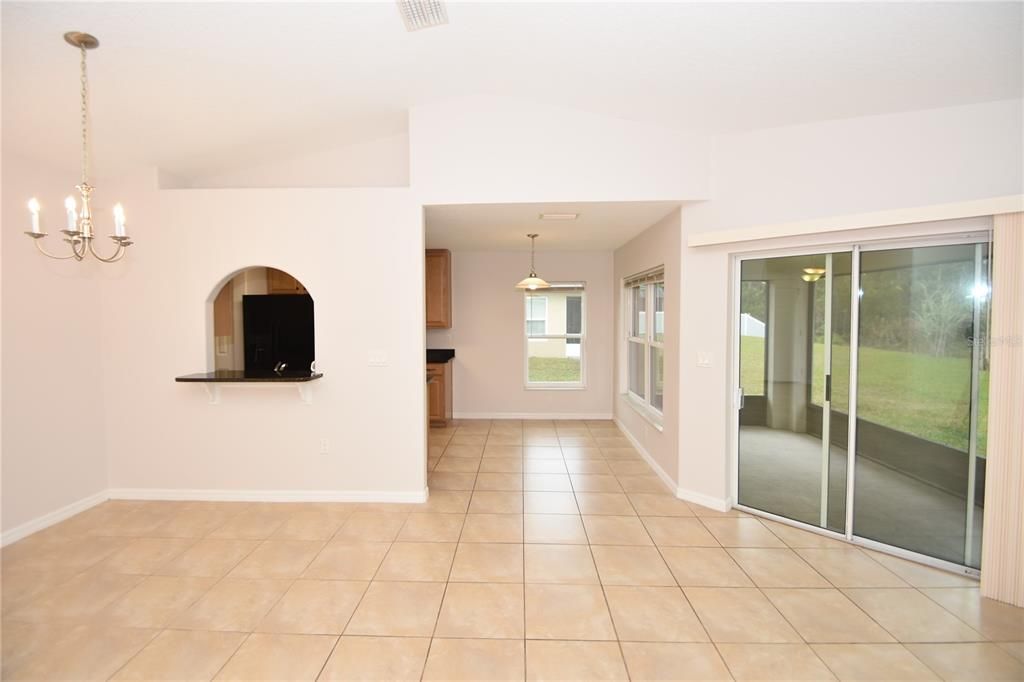 For Rent: $1,950 (3 beds, 2 baths, 1323 Square Feet)