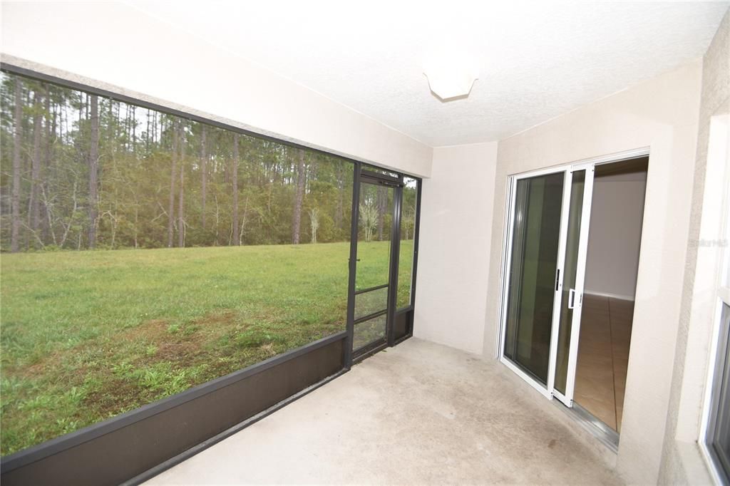 For Rent: $1,950 (3 beds, 2 baths, 1323 Square Feet)