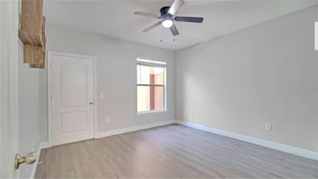 В аренду: $2,050 (2 спален, 2 ванн, 1076 Квадратных фут)