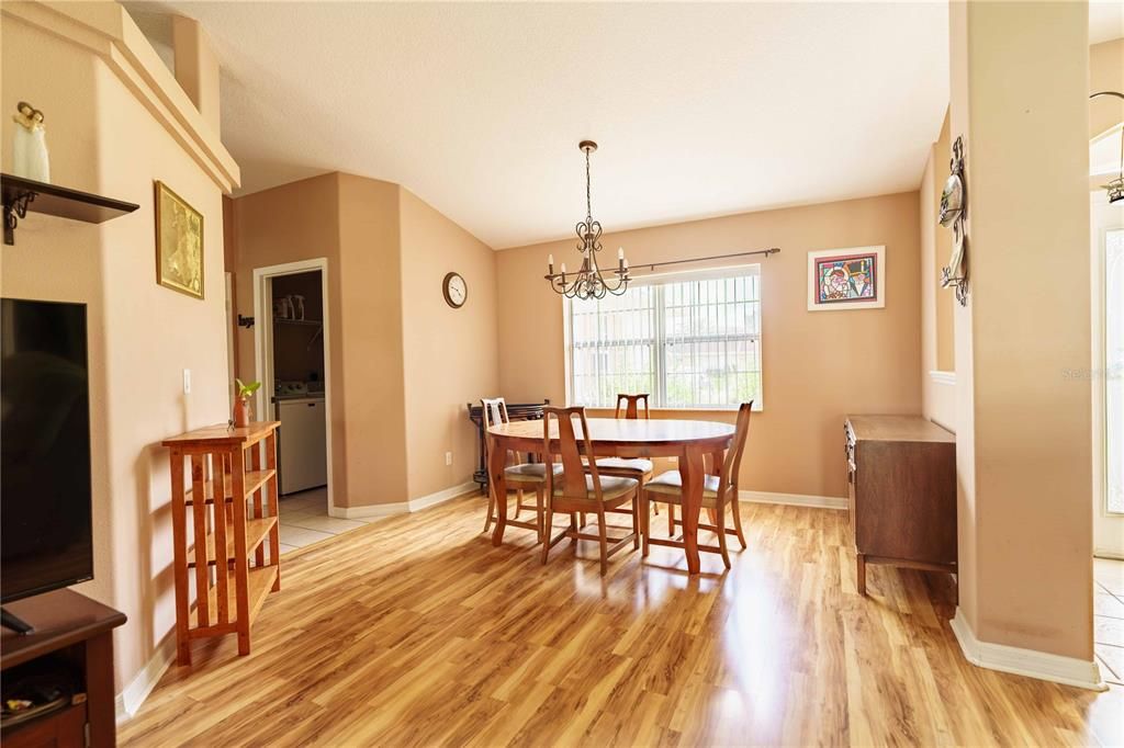 For Sale: $329,900 (3 beds, 2 baths, 1809 Square Feet)