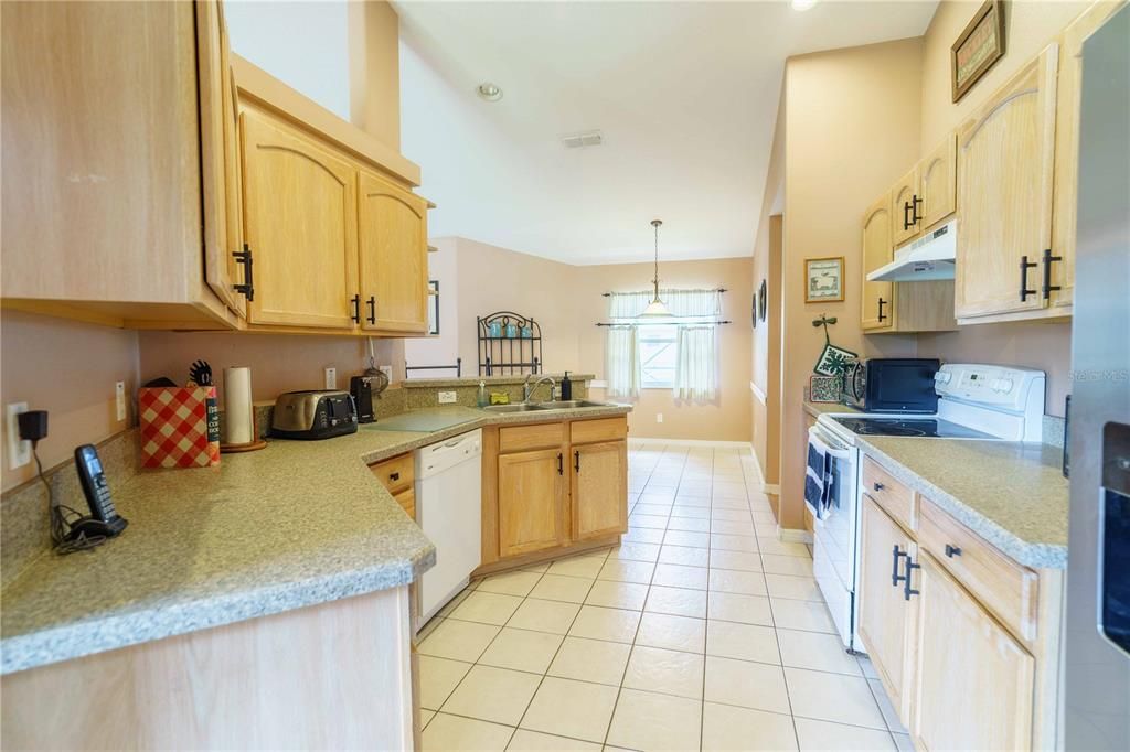 For Sale: $329,900 (3 beds, 2 baths, 1809 Square Feet)
