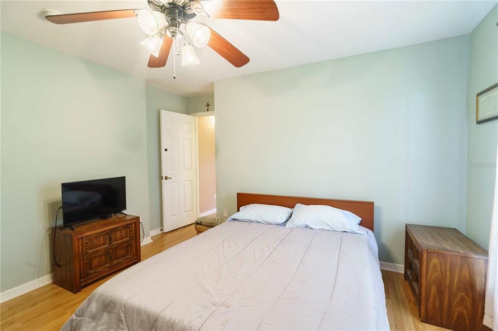 For Sale: $329,900 (3 beds, 2 baths, 1809 Square Feet)