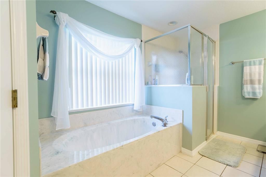 For Sale: $329,900 (3 beds, 2 baths, 1809 Square Feet)