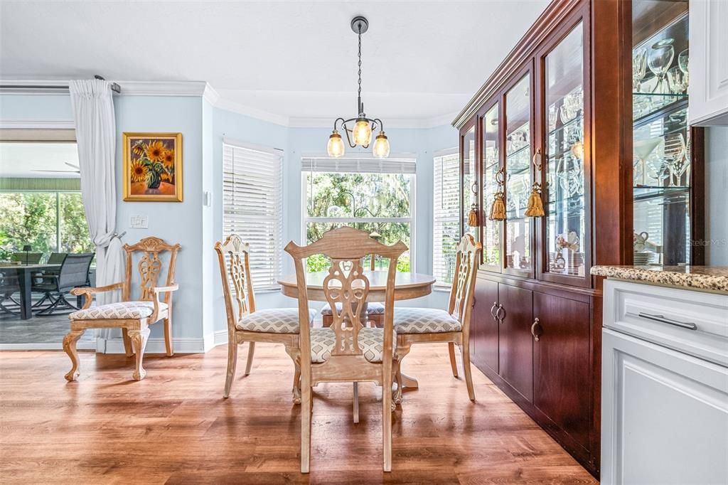 На продажу: $450,000 (3 спален, 2 ванн, 1944 Квадратных фут)