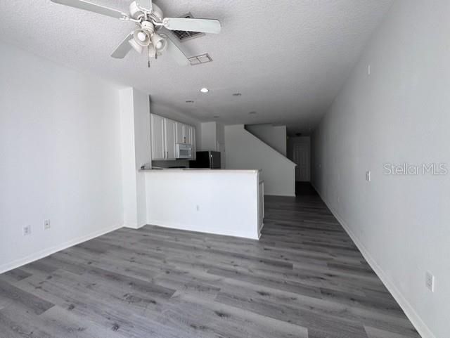 En Venta: $275,000 (3 camas, 3 baños, 1362 Pies cuadrados)
