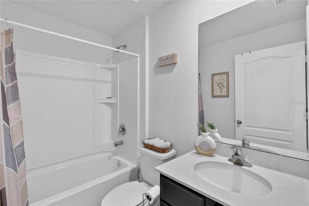 En Venta: $334,999 (3 camas, 2 baños, 1680 Pies cuadrados)