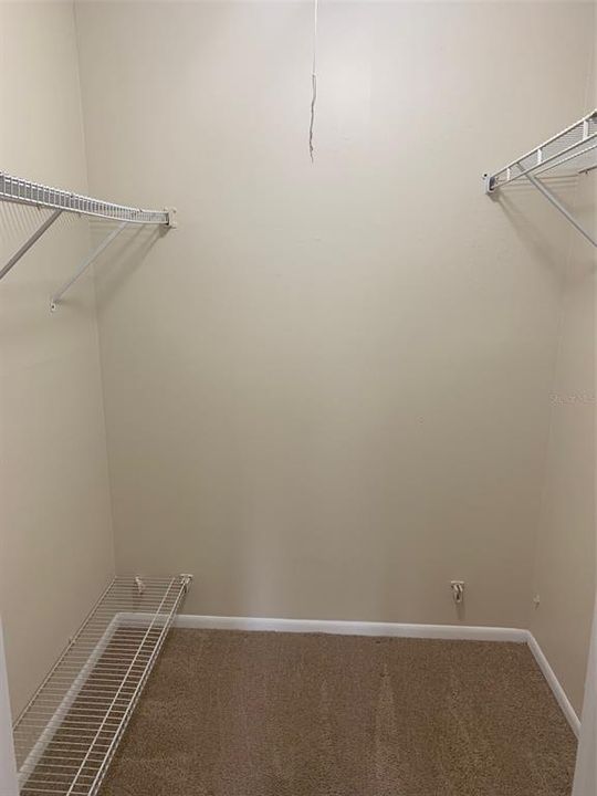 В аренду: $1,400 (1 спален, 1 ванн, 836 Квадратных фут)