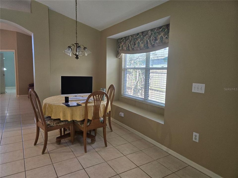 For Sale: $399,900 (4 beds, 2 baths, 1855 Square Feet)