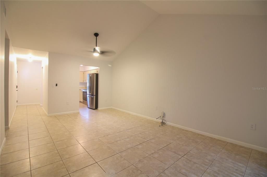 For Rent: $1,600 (2 beds, 2 baths, 908 Square Feet)