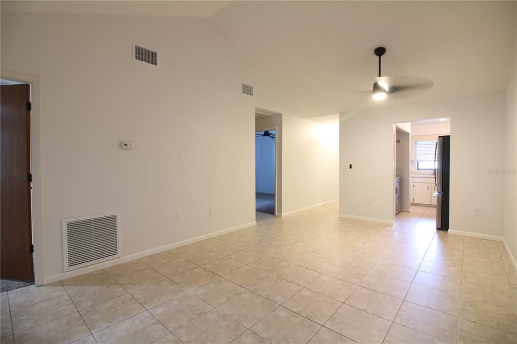 For Rent: $1,600 (2 beds, 2 baths, 908 Square Feet)