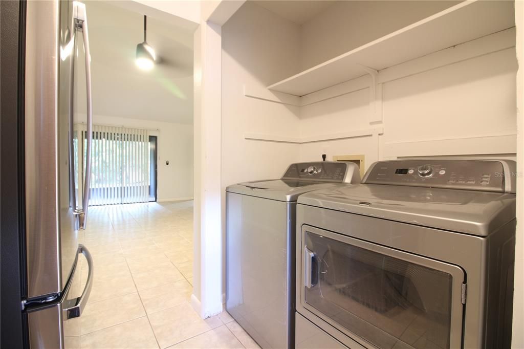 For Rent: $1,600 (2 beds, 2 baths, 908 Square Feet)
