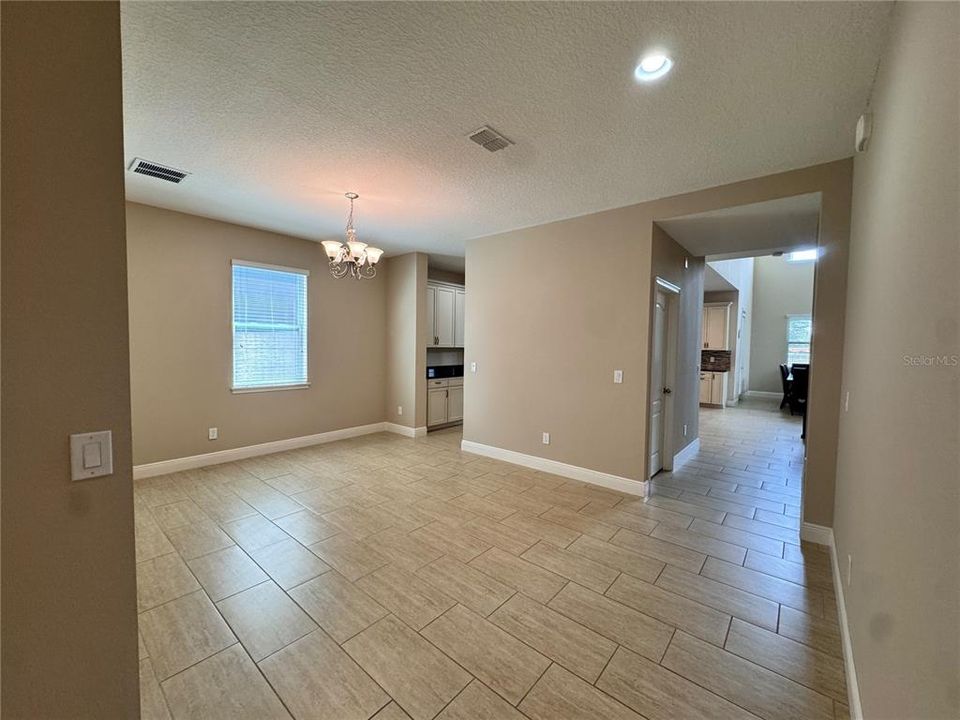 For Rent: $4,250 (4 beds, 3 baths, 3091 Square Feet)