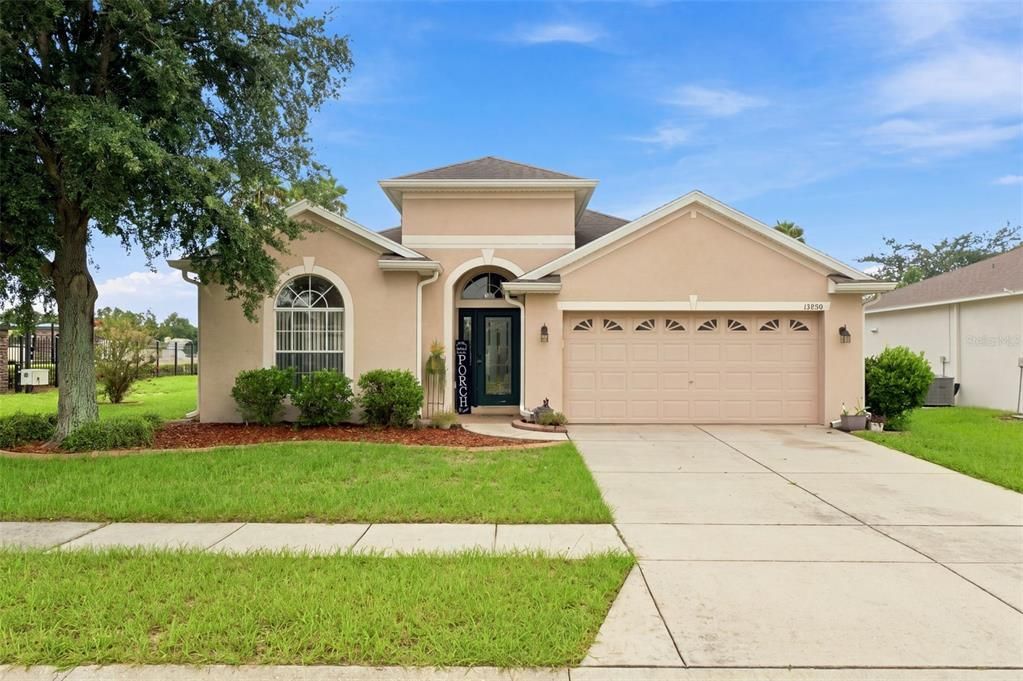 For Sale: $314,900 (4 beds, 2 baths, 2007 Square Feet)