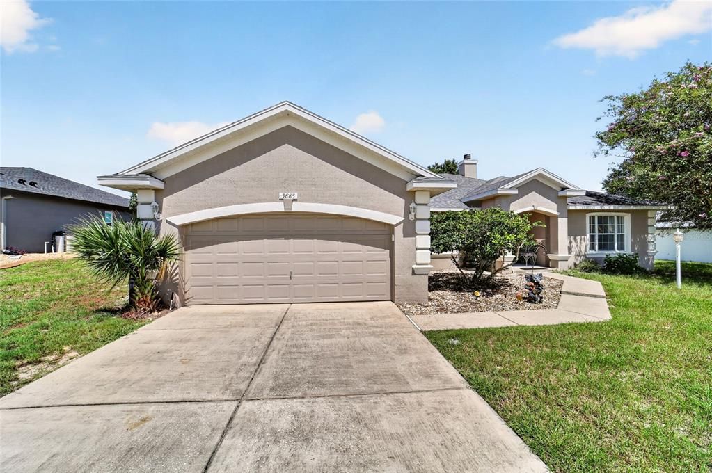 For Sale: $335,000 (3 beds, 2 baths, 2211 Square Feet)