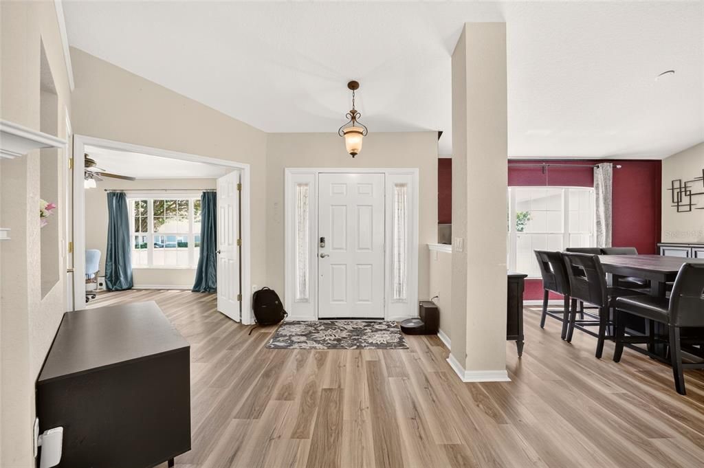 For Sale: $335,000 (3 beds, 2 baths, 2211 Square Feet)