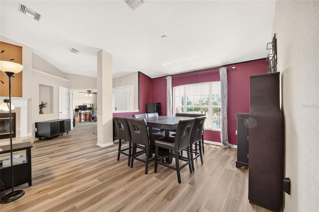 For Sale: $335,000 (3 beds, 2 baths, 2211 Square Feet)