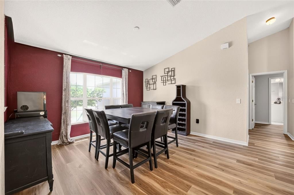 For Sale: $335,000 (3 beds, 2 baths, 2211 Square Feet)