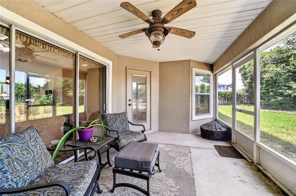 For Sale: $335,000 (3 beds, 2 baths, 2211 Square Feet)