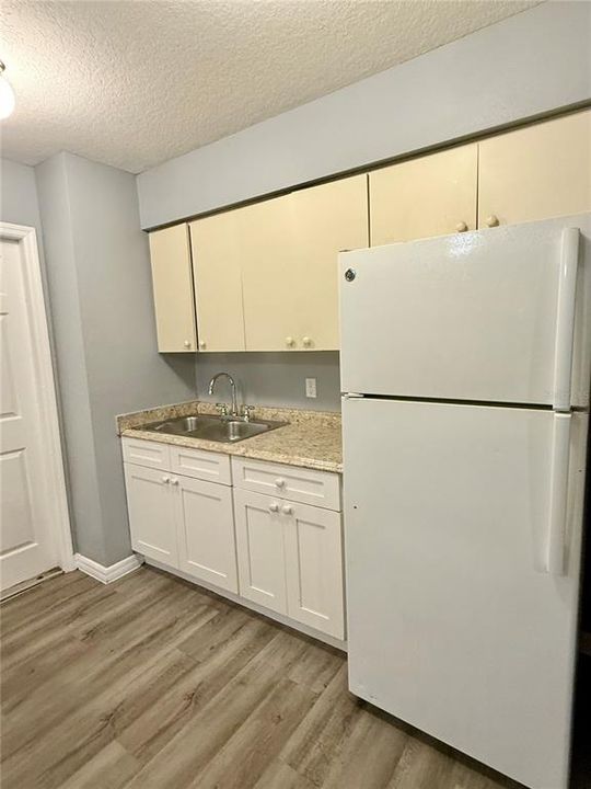 В аренду: $2,195 (4 спален, 2 ванн, 1344 Квадратных фут)