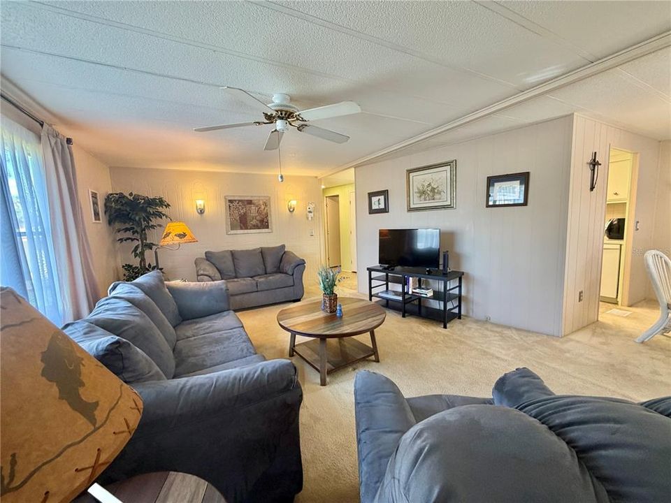 For Sale: $80,000 (2 beds, 2 baths, 1152 Square Feet)