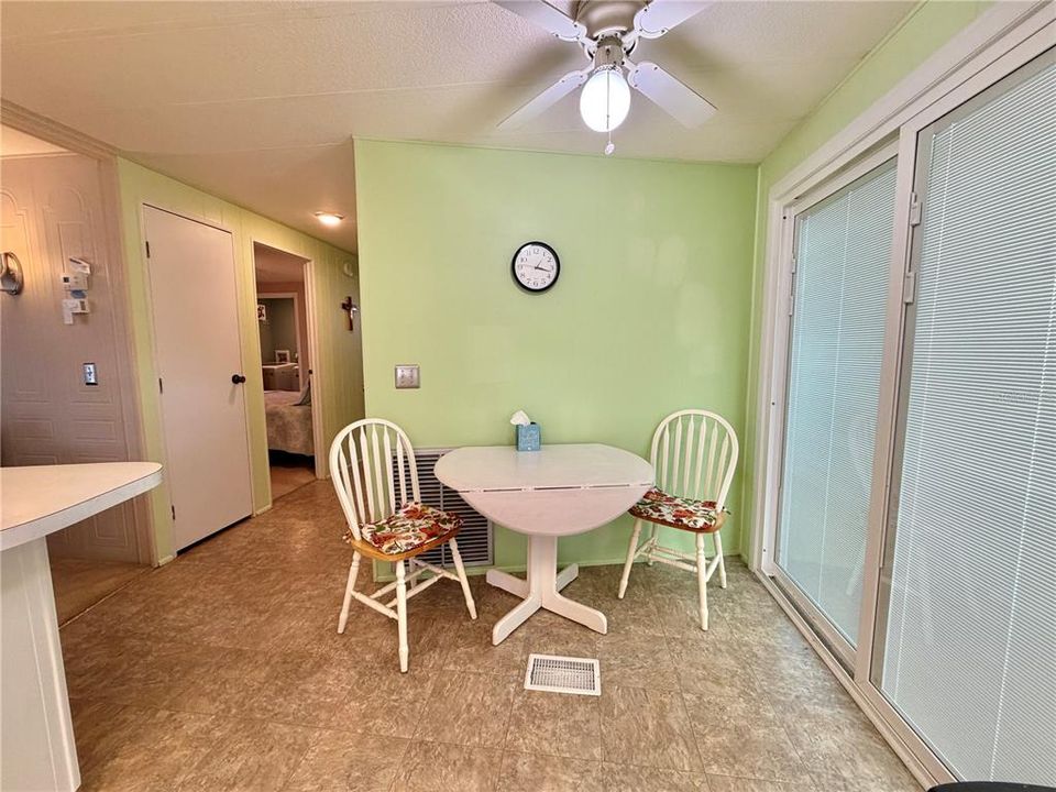 For Sale: $80,000 (2 beds, 2 baths, 1152 Square Feet)