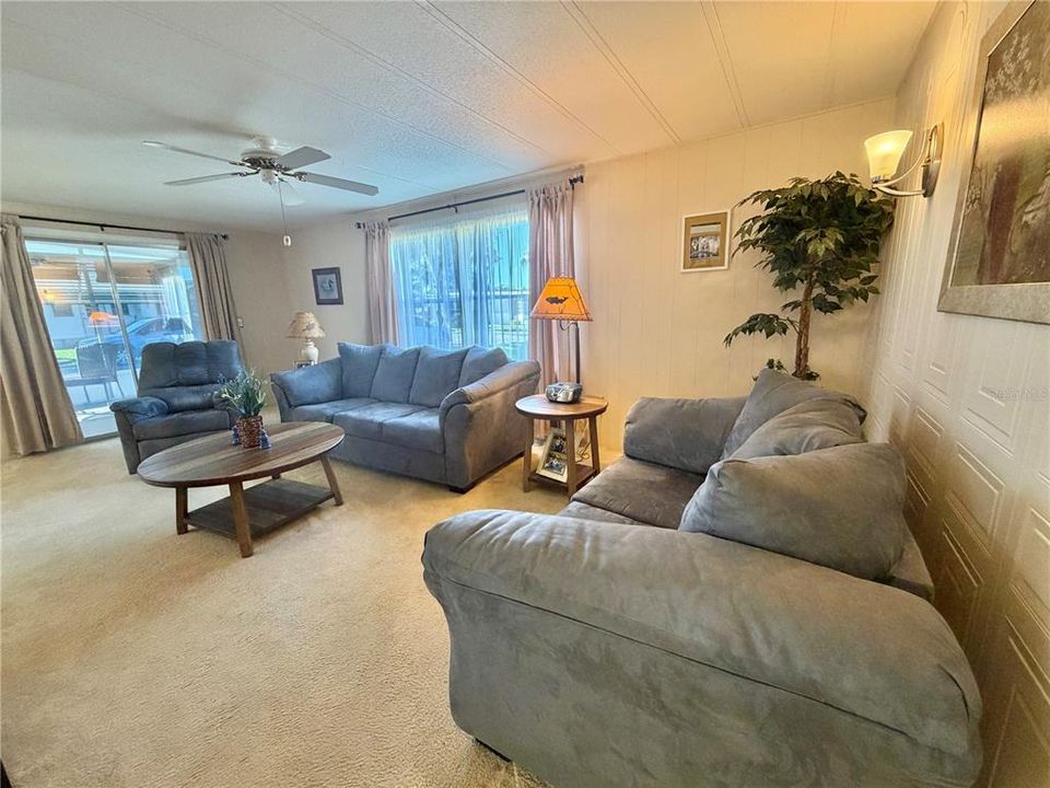 For Sale: $80,000 (2 beds, 2 baths, 1152 Square Feet)