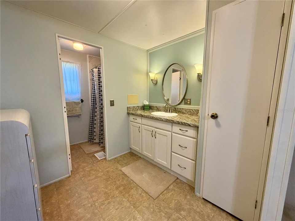 For Sale: $80,000 (2 beds, 2 baths, 1152 Square Feet)