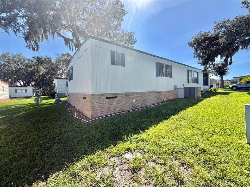 For Sale: $80,000 (2 beds, 2 baths, 1152 Square Feet)