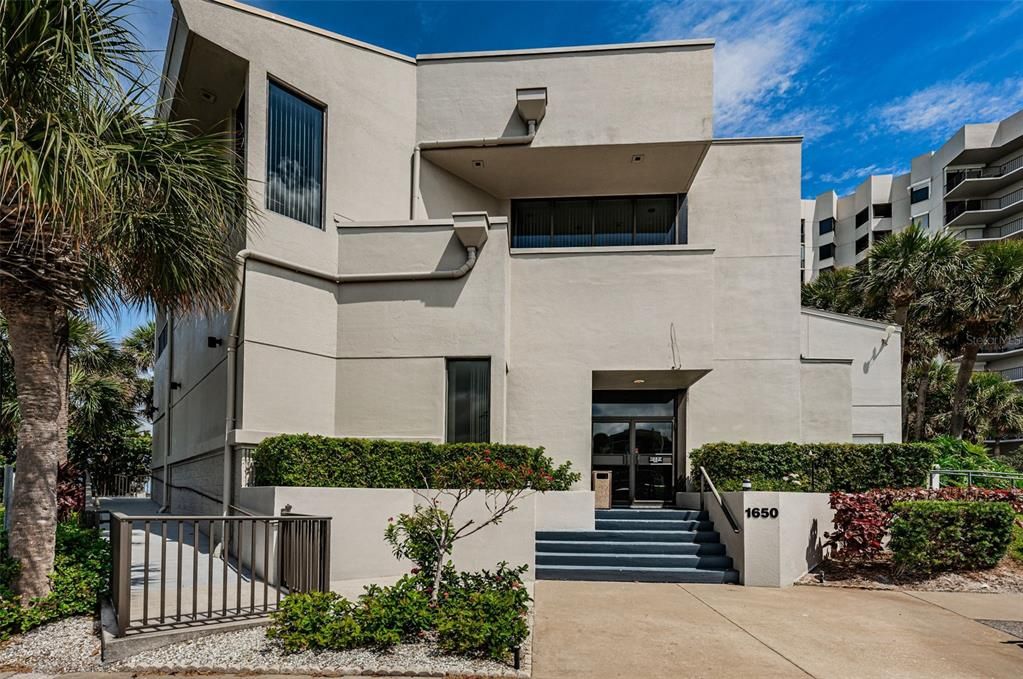 Activo con contrato: $995,000 (2 camas, 2 baños, 1670 Pies cuadrados)