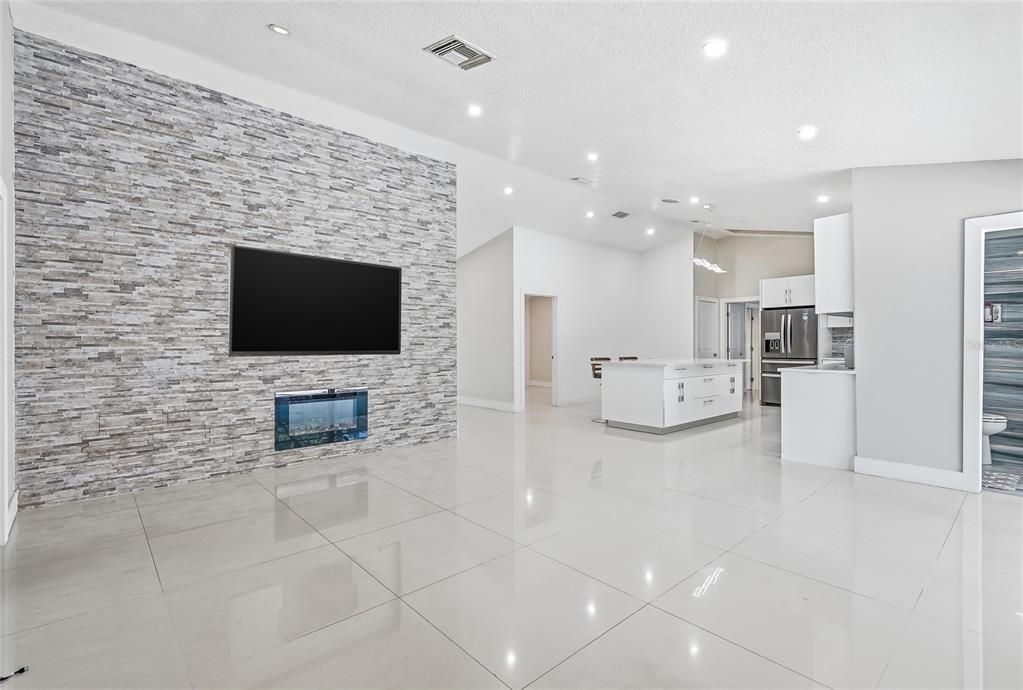 For Sale: $670,000 (4 beds, 3 baths, 2382 Square Feet)