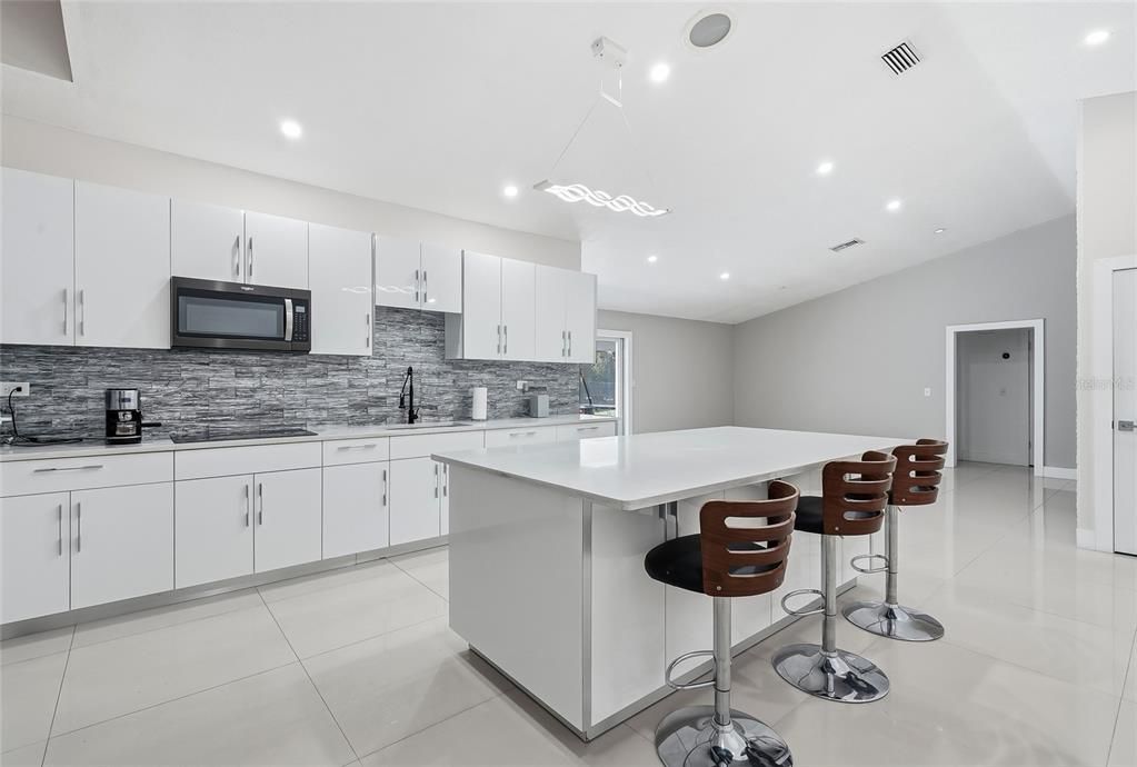 For Sale: $670,000 (4 beds, 3 baths, 2382 Square Feet)