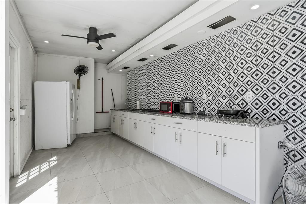 For Sale: $670,000 (4 beds, 3 baths, 2382 Square Feet)