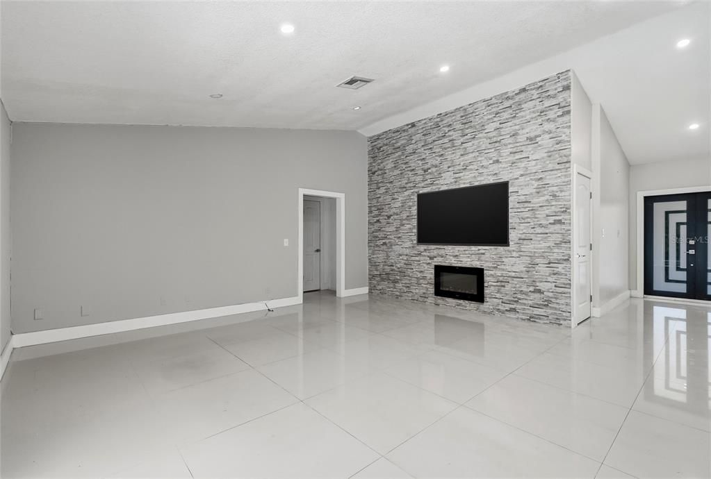 For Sale: $670,000 (4 beds, 3 baths, 2382 Square Feet)