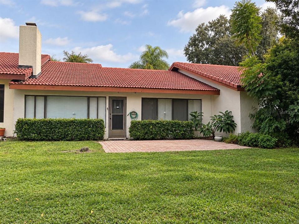 For Sale: $240,000 (2 beds, 2 baths, 1678 Square Feet)
