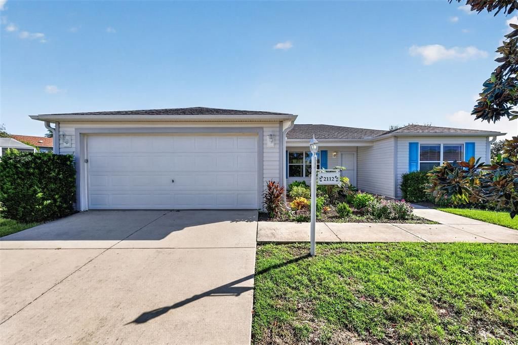 For Sale: $450,000 (3 beds, 2 baths, 1392 Square Feet)