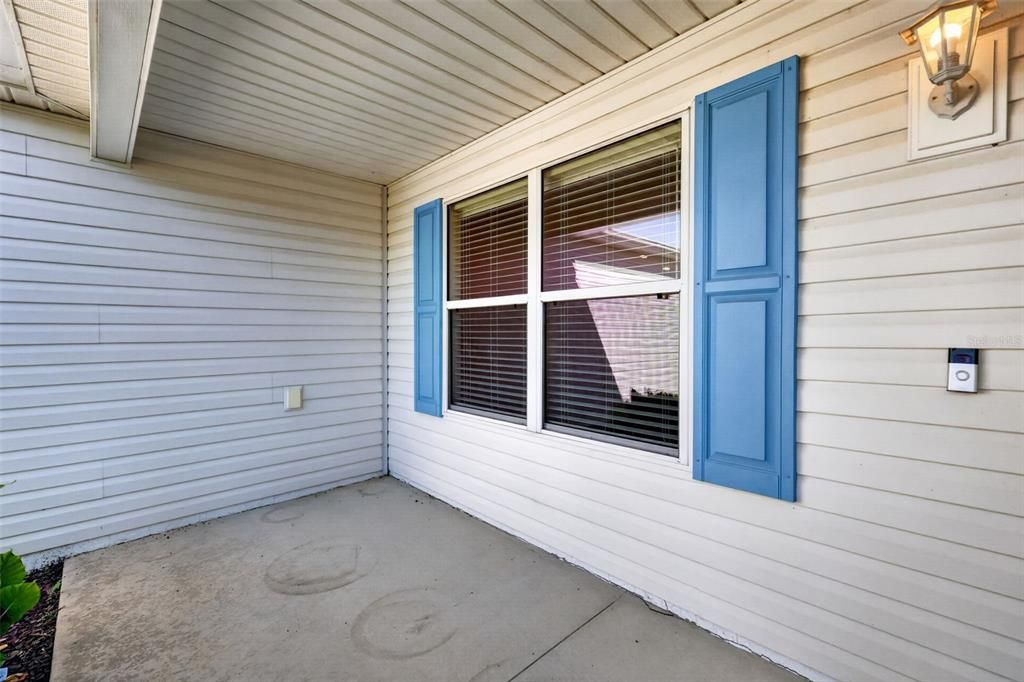 For Sale: $450,000 (3 beds, 2 baths, 1392 Square Feet)