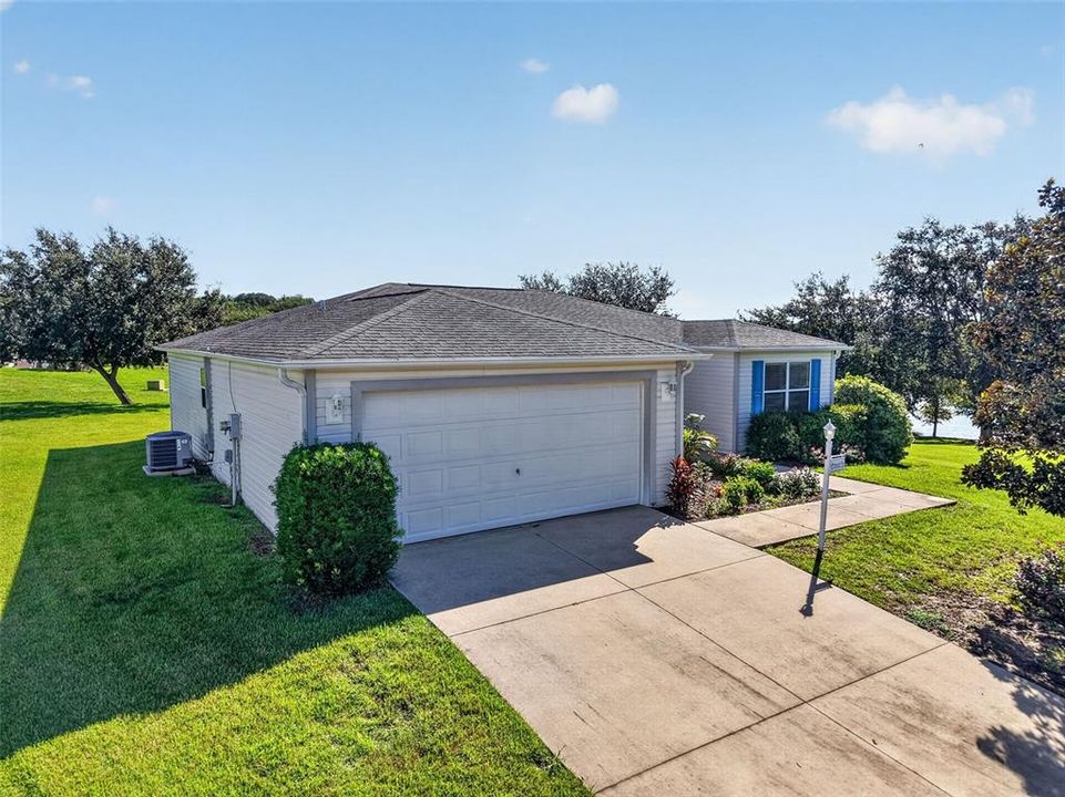 For Sale: $450,000 (3 beds, 2 baths, 1392 Square Feet)