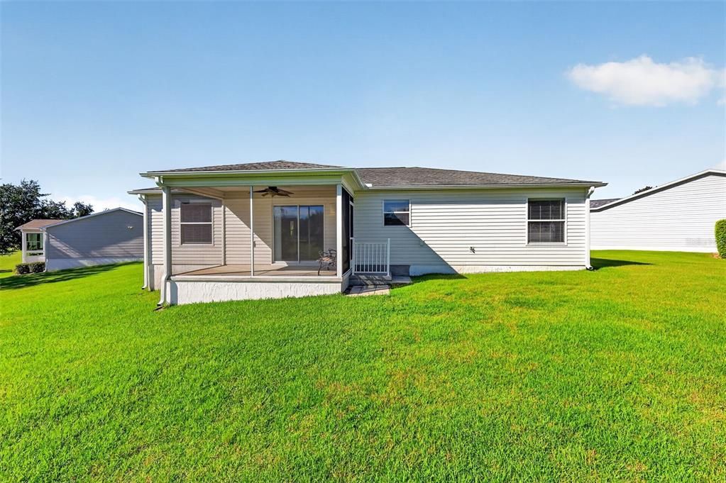 For Sale: $450,000 (3 beds, 2 baths, 1392 Square Feet)