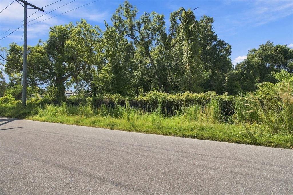 待售: $224,900 (0.66 acres)