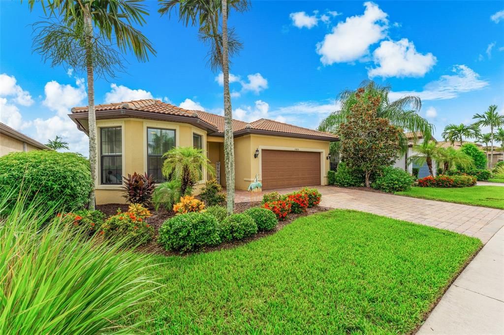 En Venta: $499,900 (2 camas, 2 baños, 1661 Pies cuadrados)