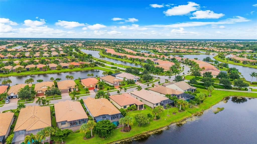 En Venta: $499,900 (2 camas, 2 baños, 1661 Pies cuadrados)