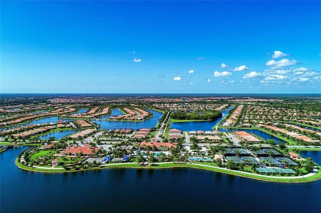 En Venta: $499,900 (2 camas, 2 baños, 1661 Pies cuadrados)
