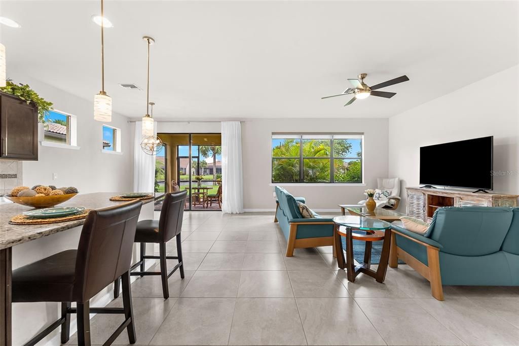 En Venta: $499,900 (2 camas, 2 baños, 1661 Pies cuadrados)