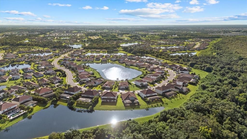 En Venta: $729,000 (4 camas, 3 baños, 2192 Pies cuadrados)