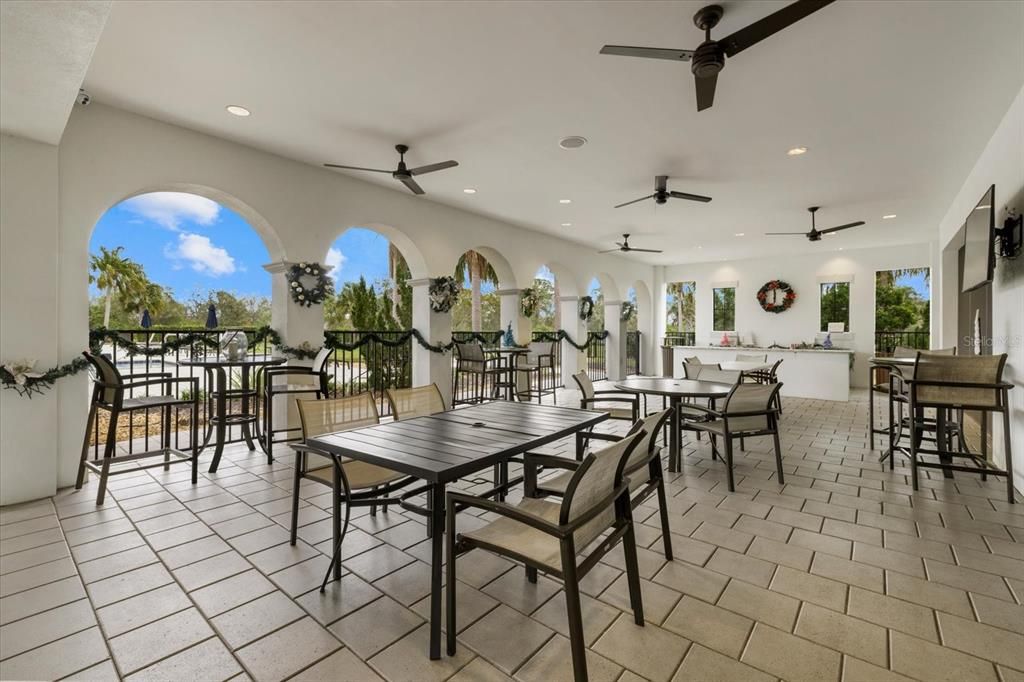 En Venta: $729,000 (4 camas, 3 baños, 2192 Pies cuadrados)