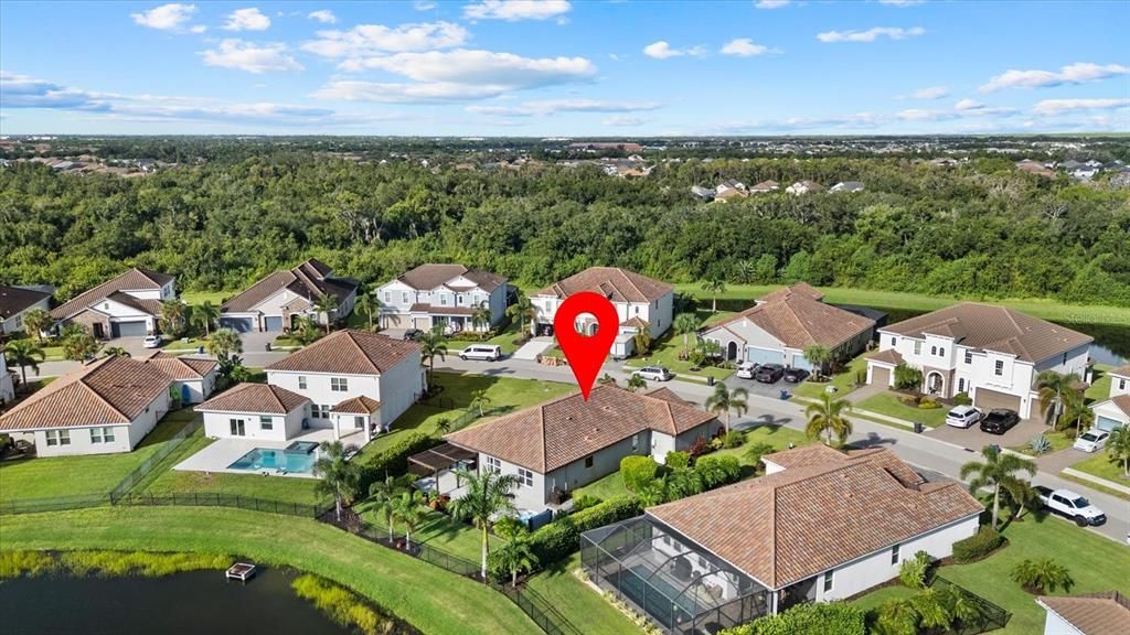 En Venta: $729,000 (4 camas, 3 baños, 2192 Pies cuadrados)