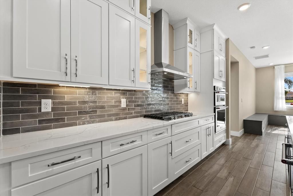 En Venta: $729,000 (4 camas, 3 baños, 2192 Pies cuadrados)