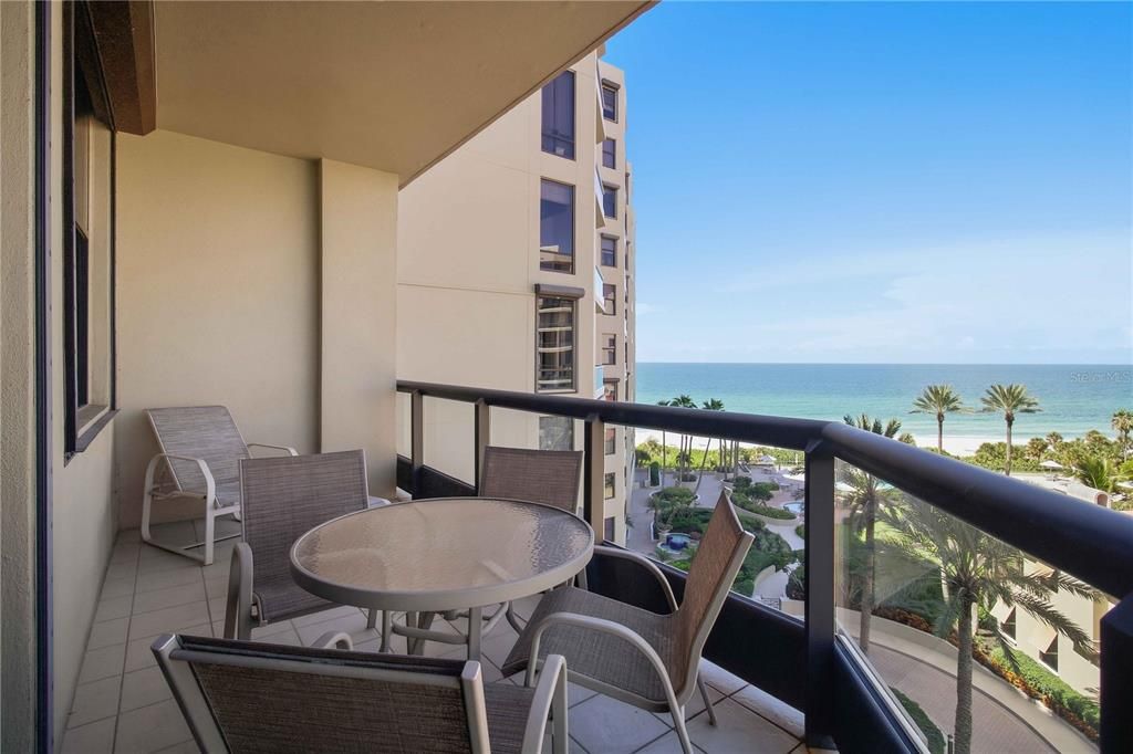 For Sale: $2,200,000 (2 beds, 4 baths, 2965 Square Feet)